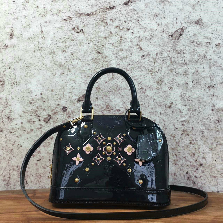 Louis Vuitton Monogram Vernis ALMA BB M90989a